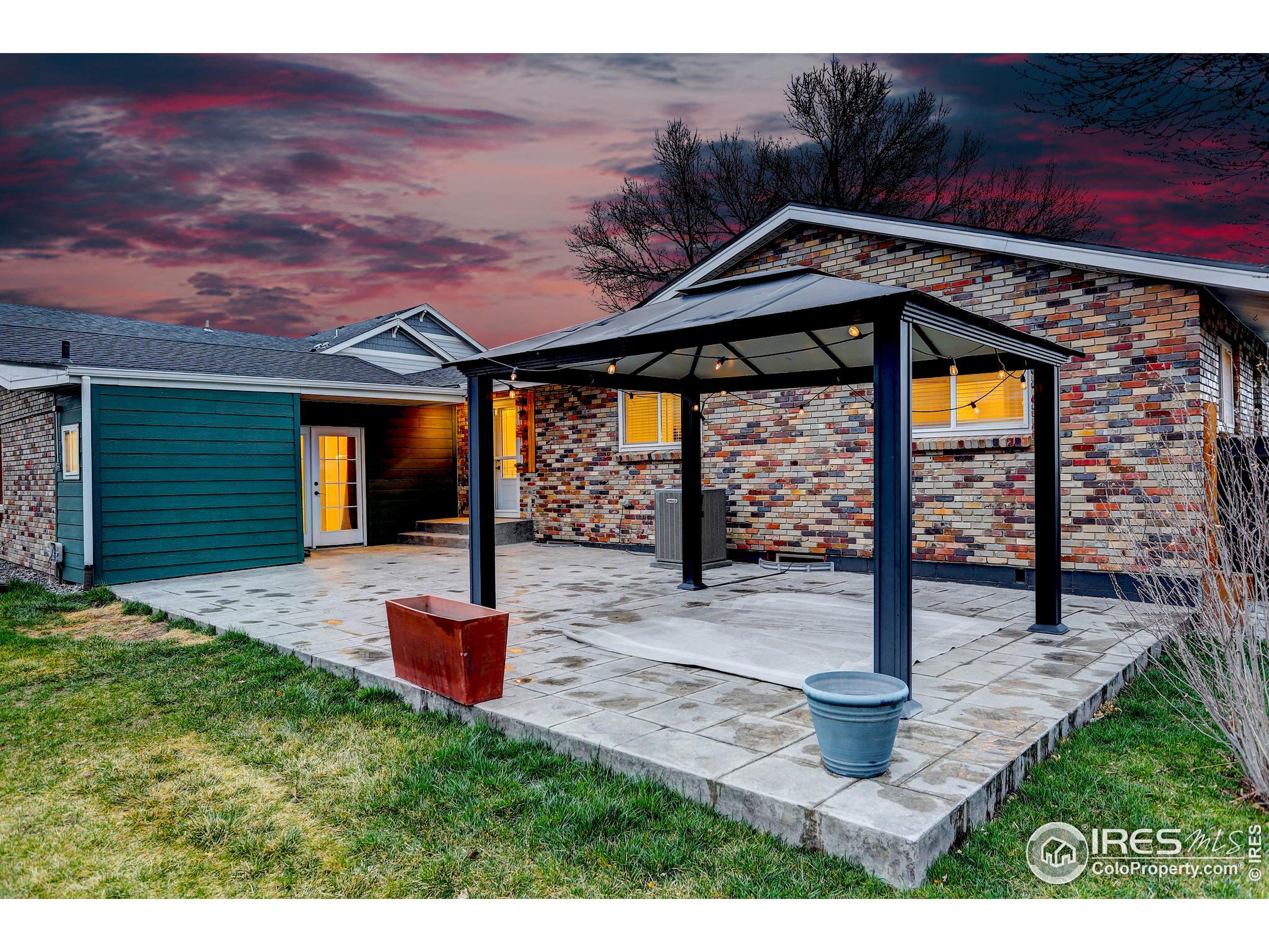319 Carter Ln