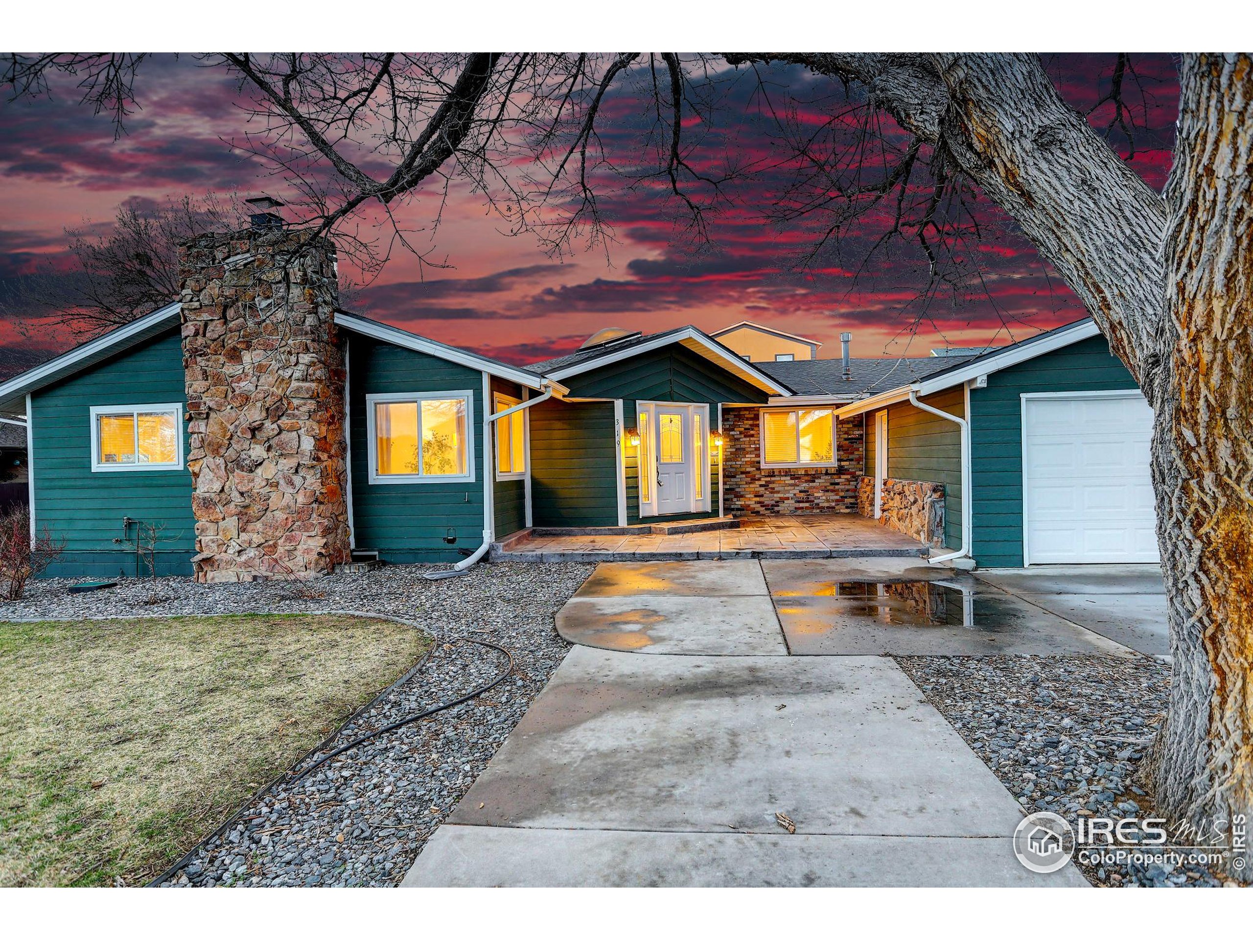 319 Carter Ln