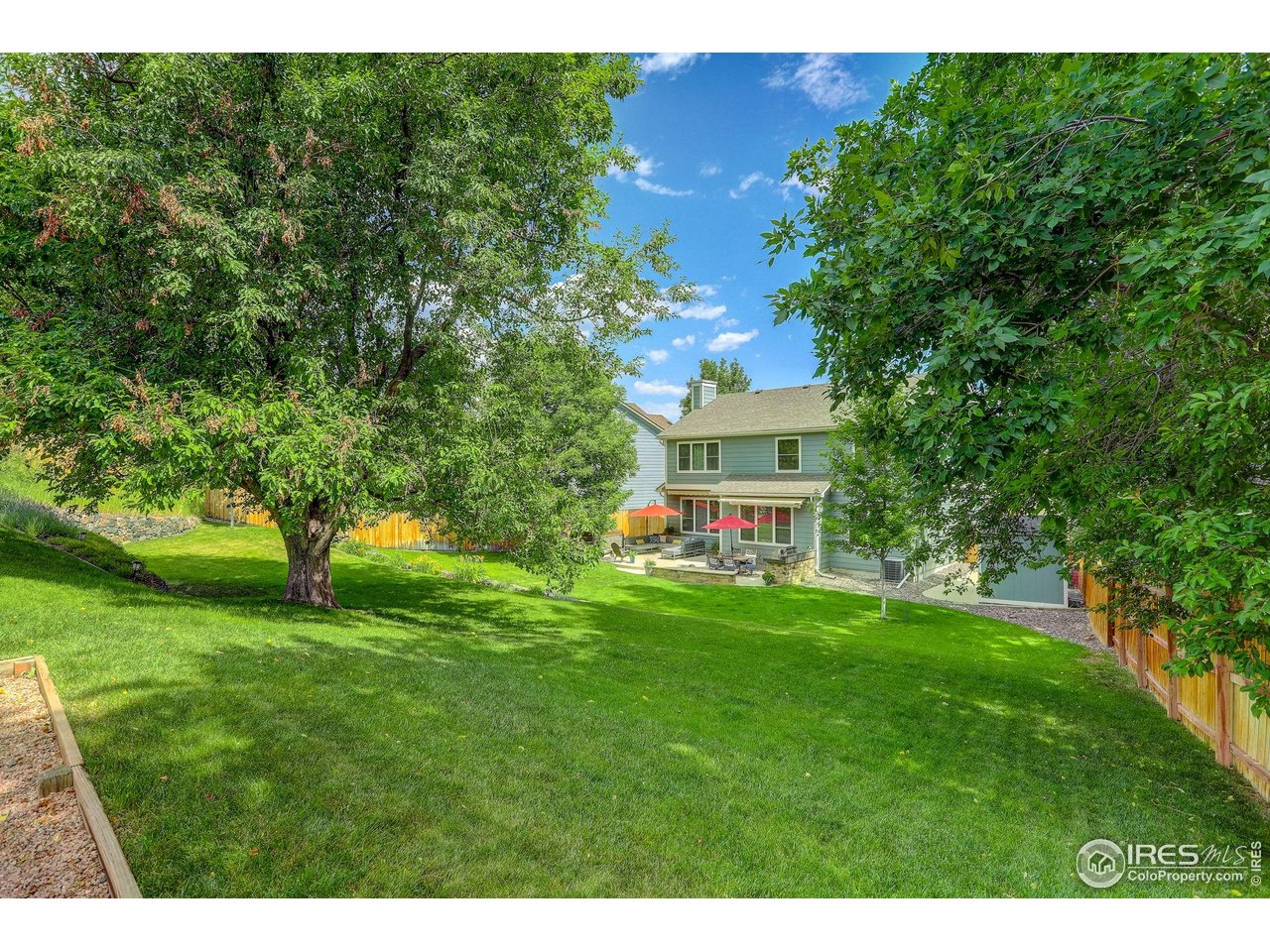 2757 S Braun Ct