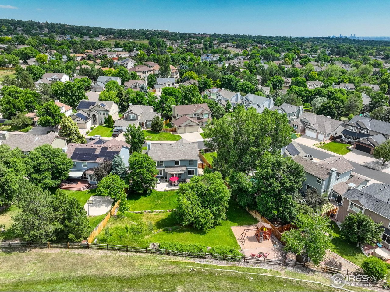 2757 S Braun Ct