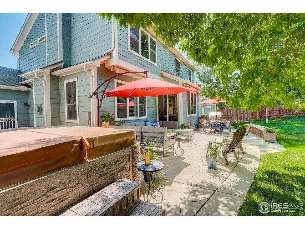 2757 S Braun Ct