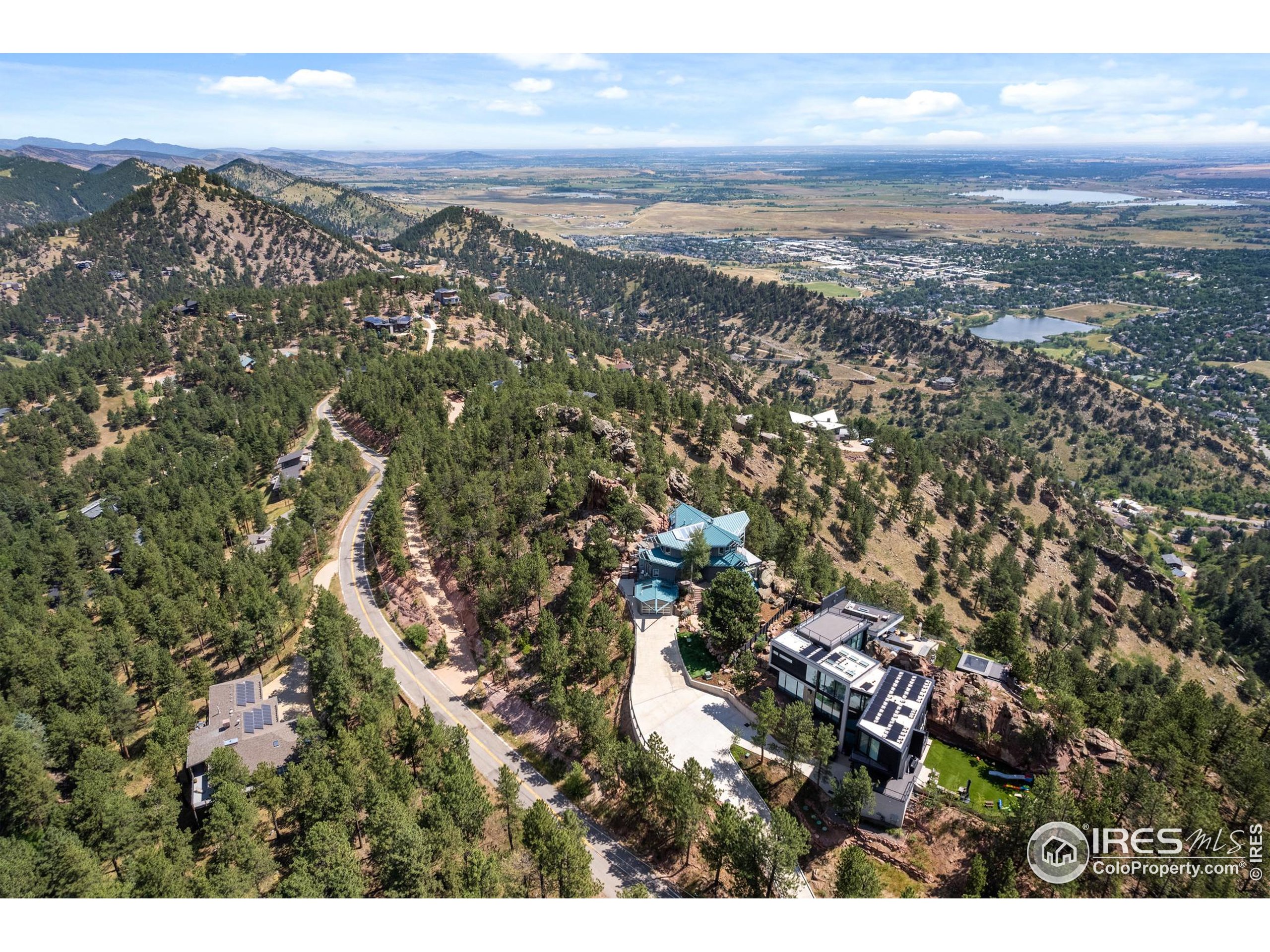 1145 Timber Ln