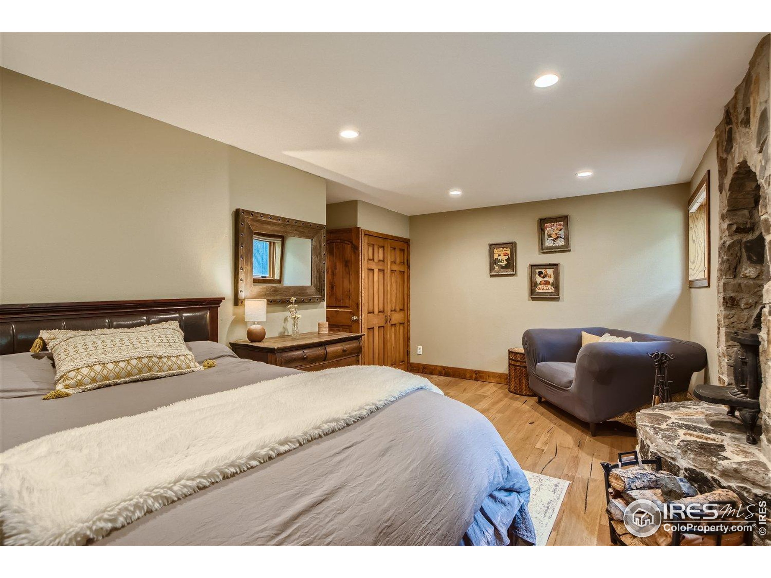148 Granite Dr