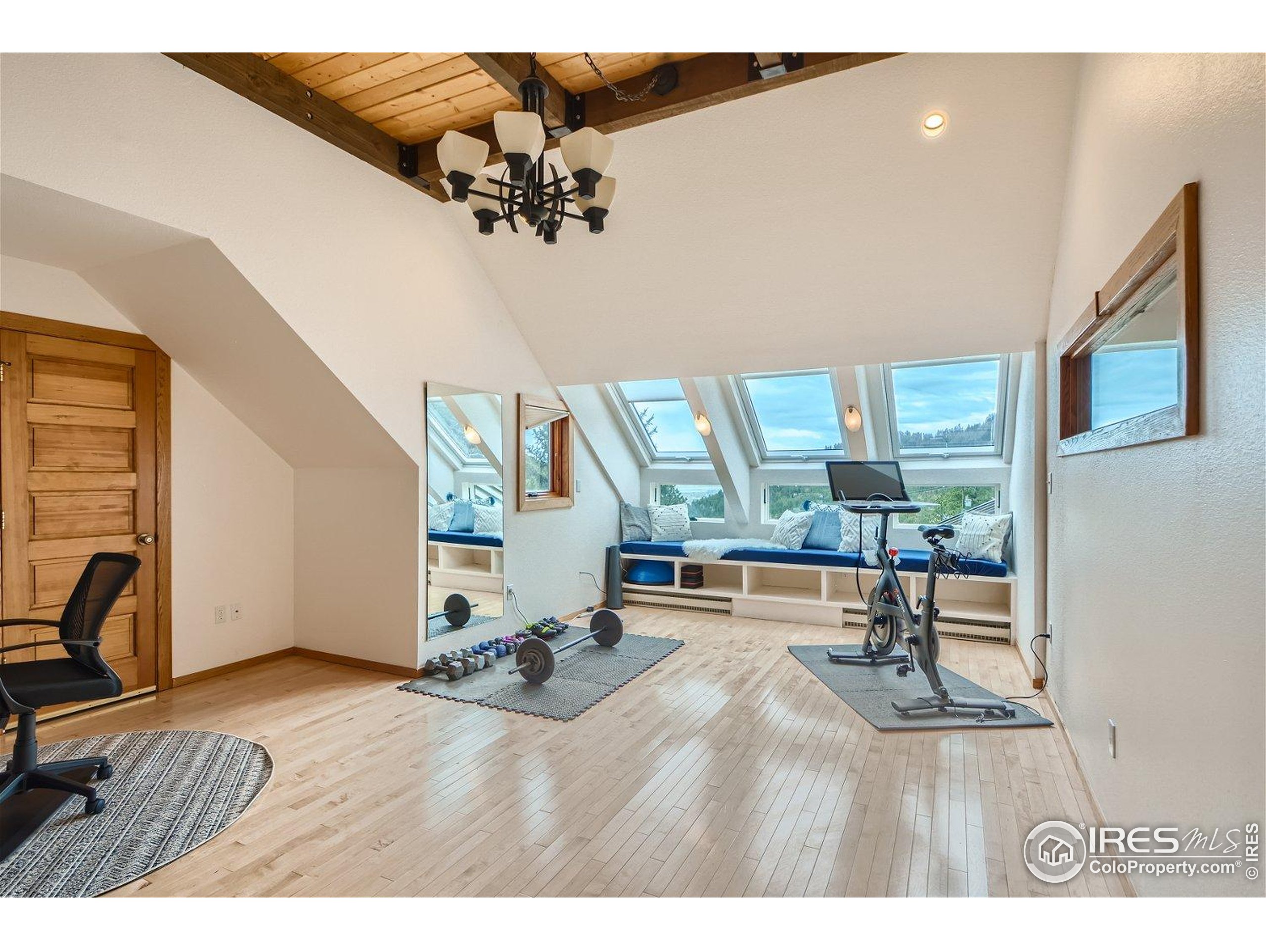 148 Granite Dr