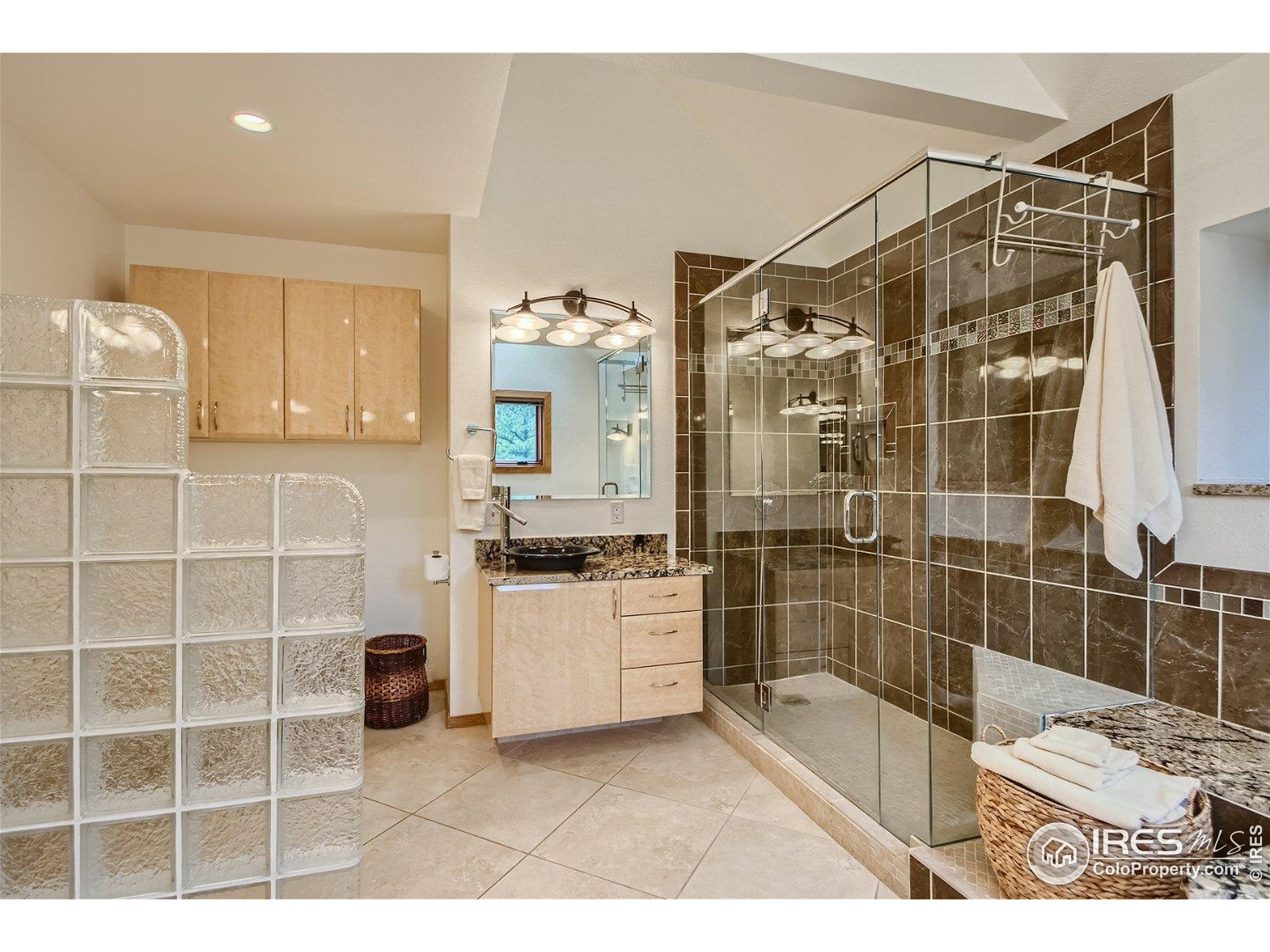 148 Granite Dr