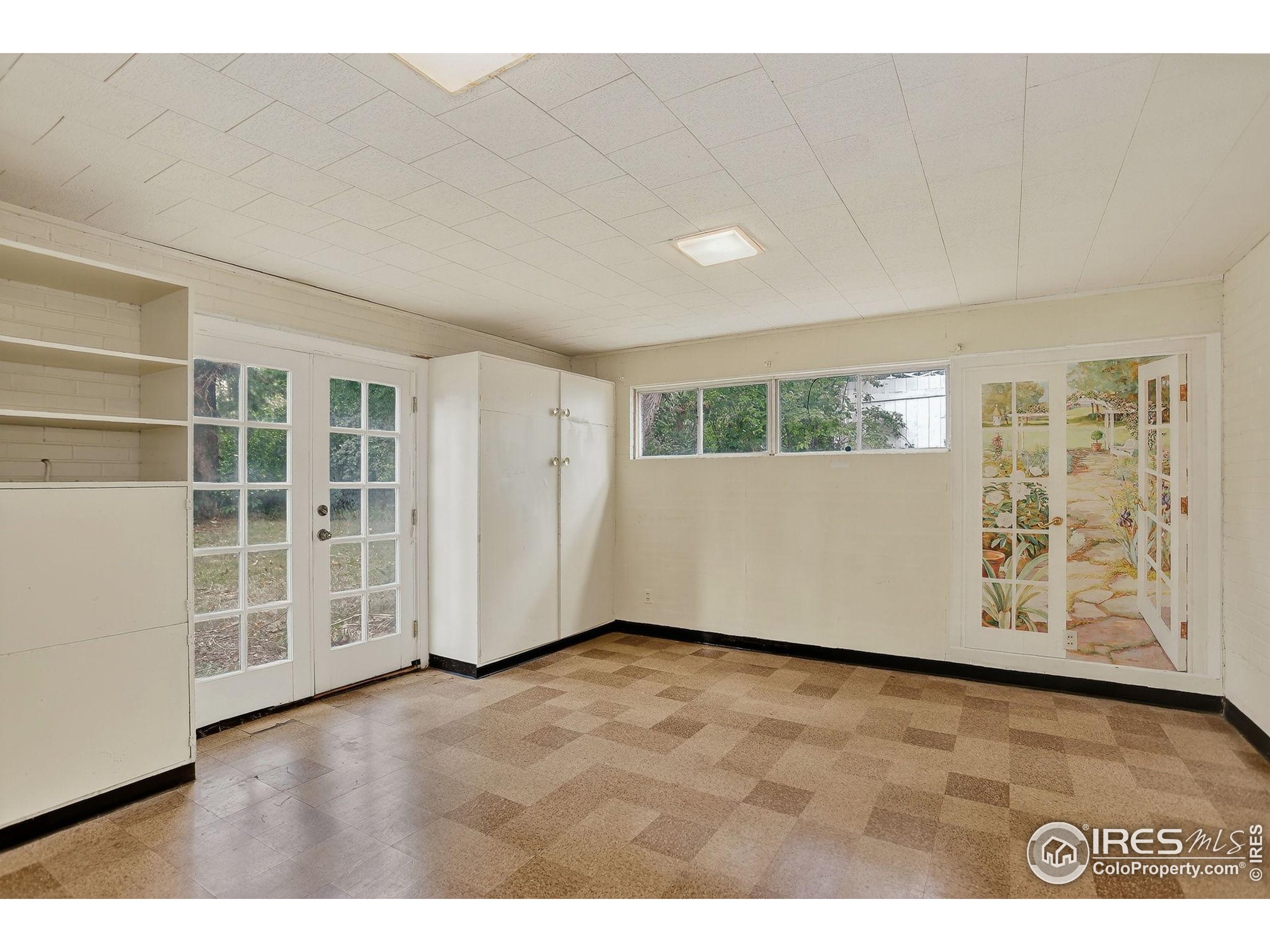 1512 Mariposa Ave