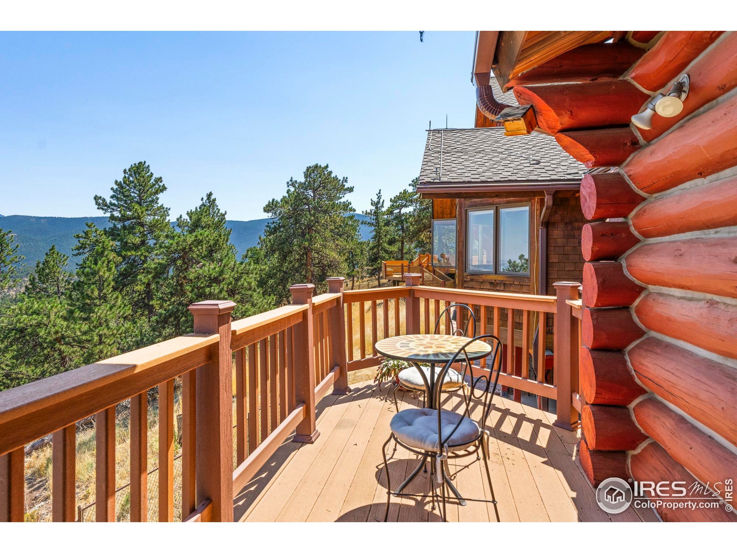 79 , 470, 1327, 1344, 1443 Weaver Dr