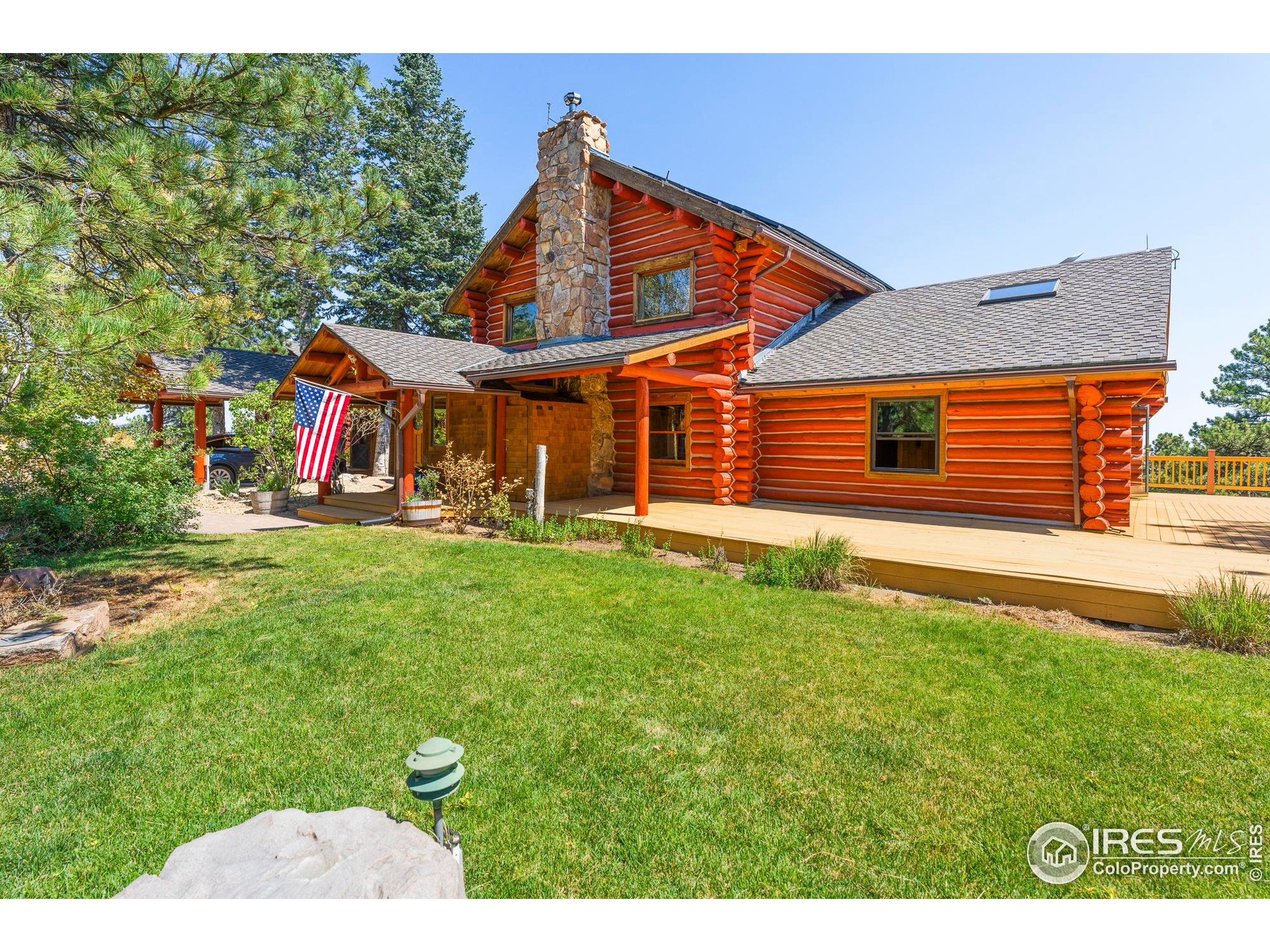 79 , 470, 1327, 1344, 1443 Weaver Dr