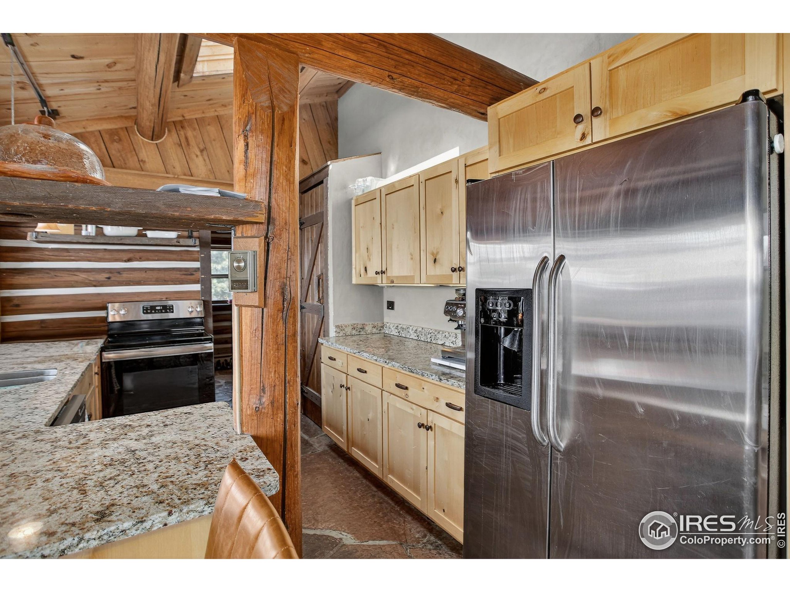 79 , 470, 1327, 1344, 1443 Weaver Dr