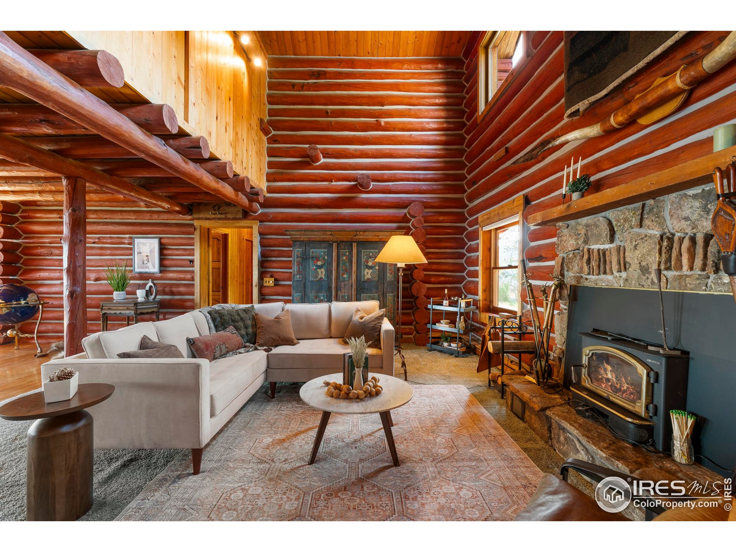 79 , 470, 1327, 1344, 1443 Weaver Dr