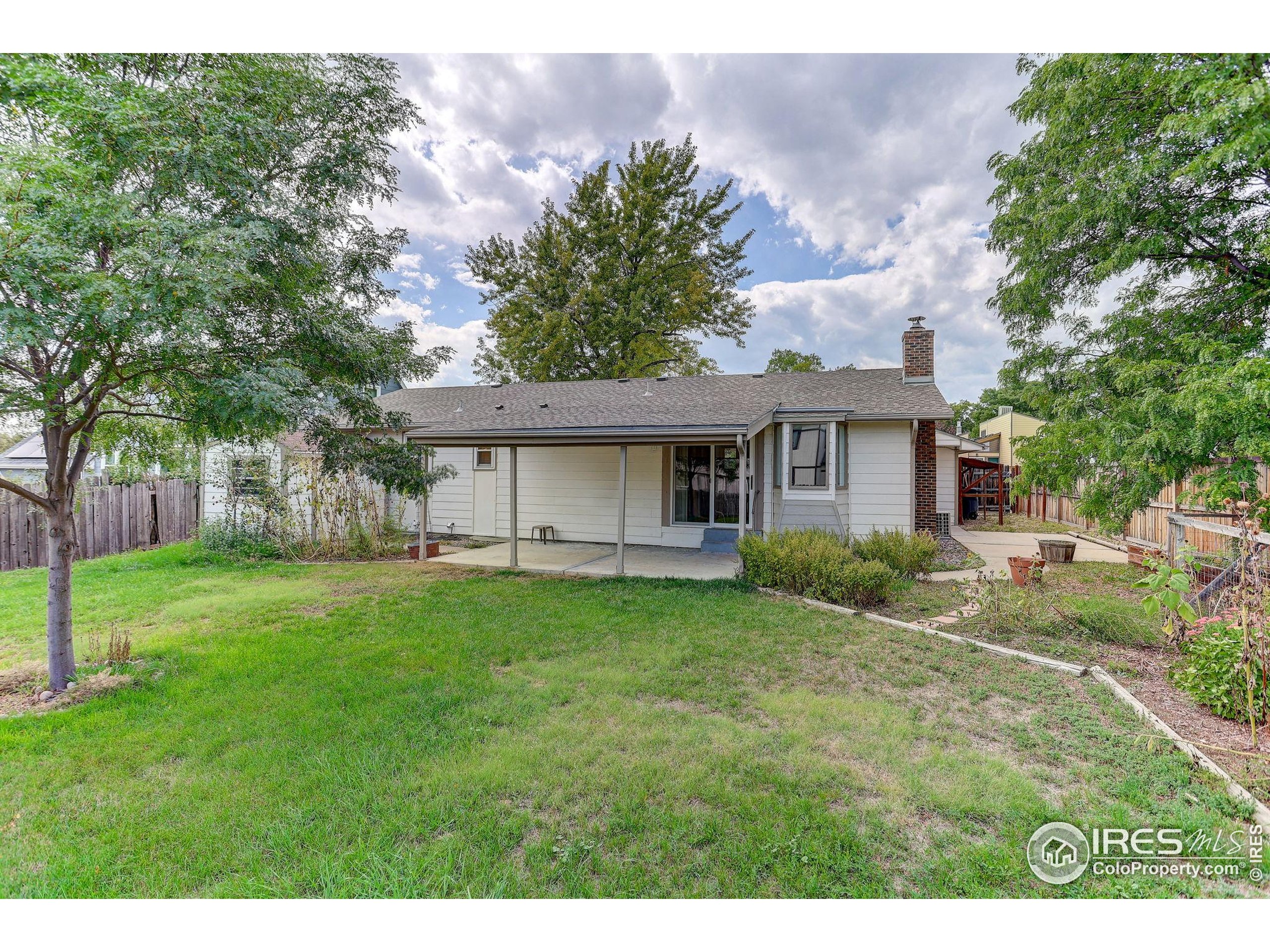 490 E Sutton Cir