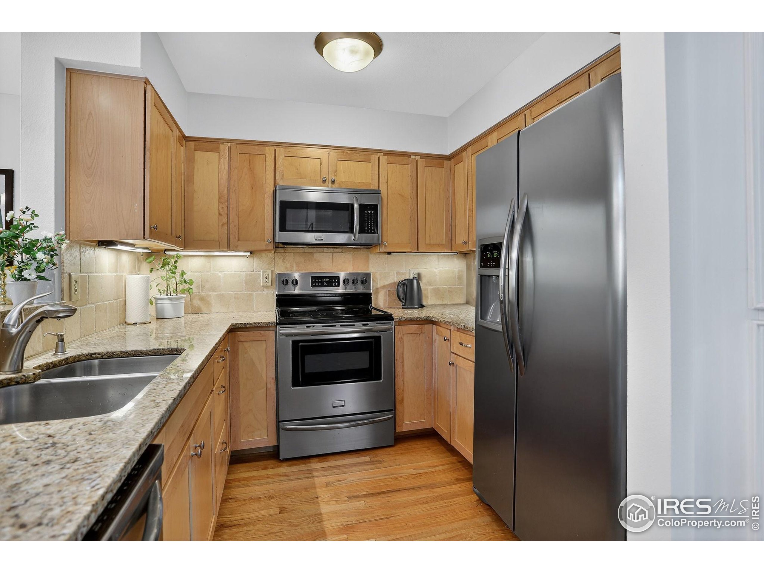 2954 Kalmia Ave #34