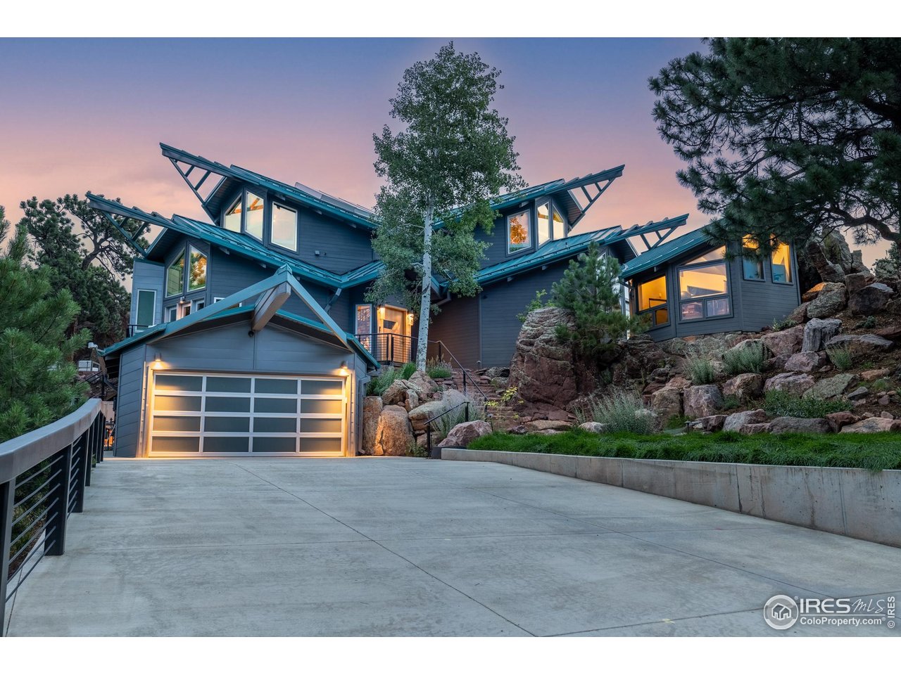 1145 Timber Ln