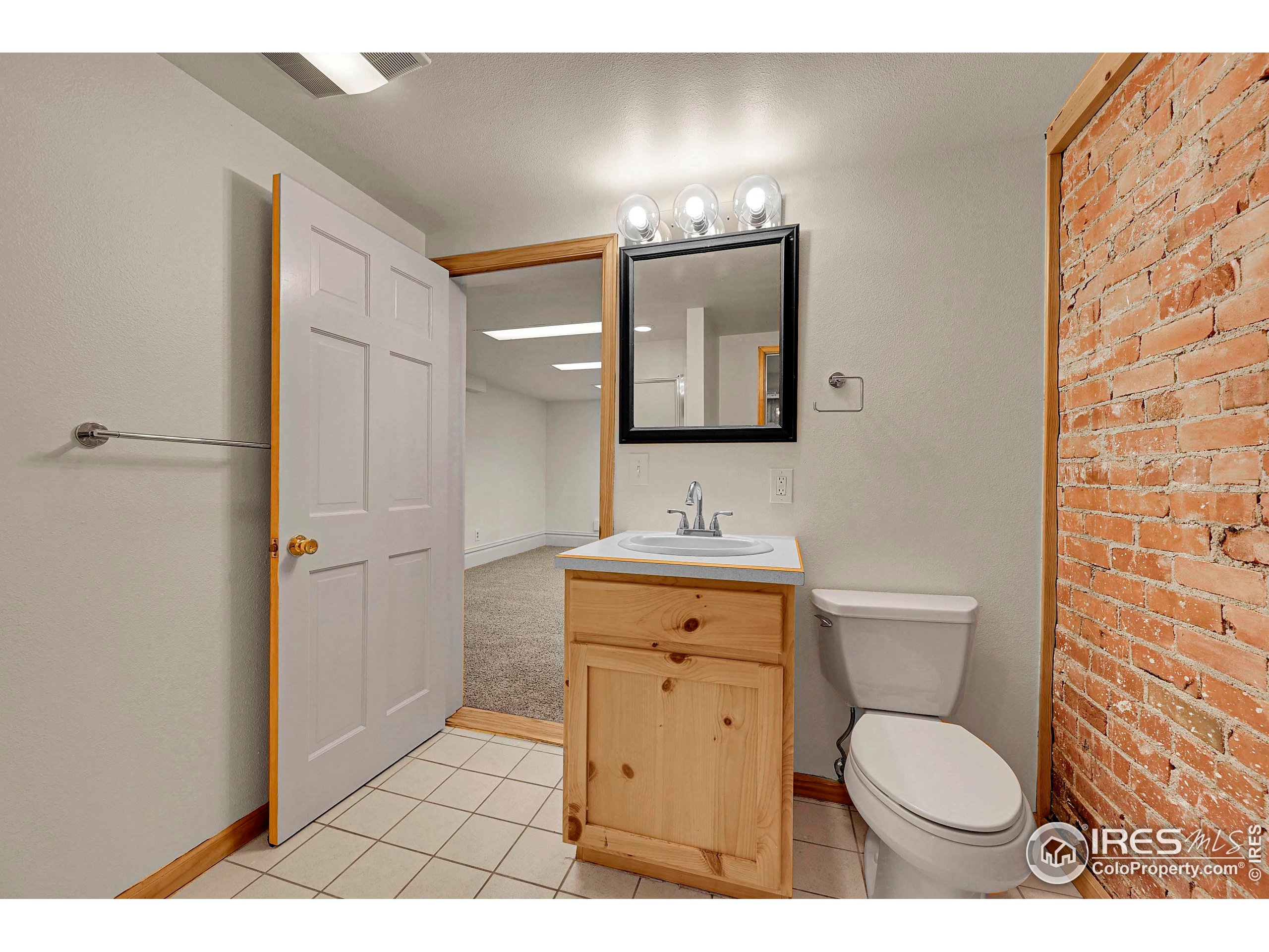 2033 & 2039 11th St #3, #1