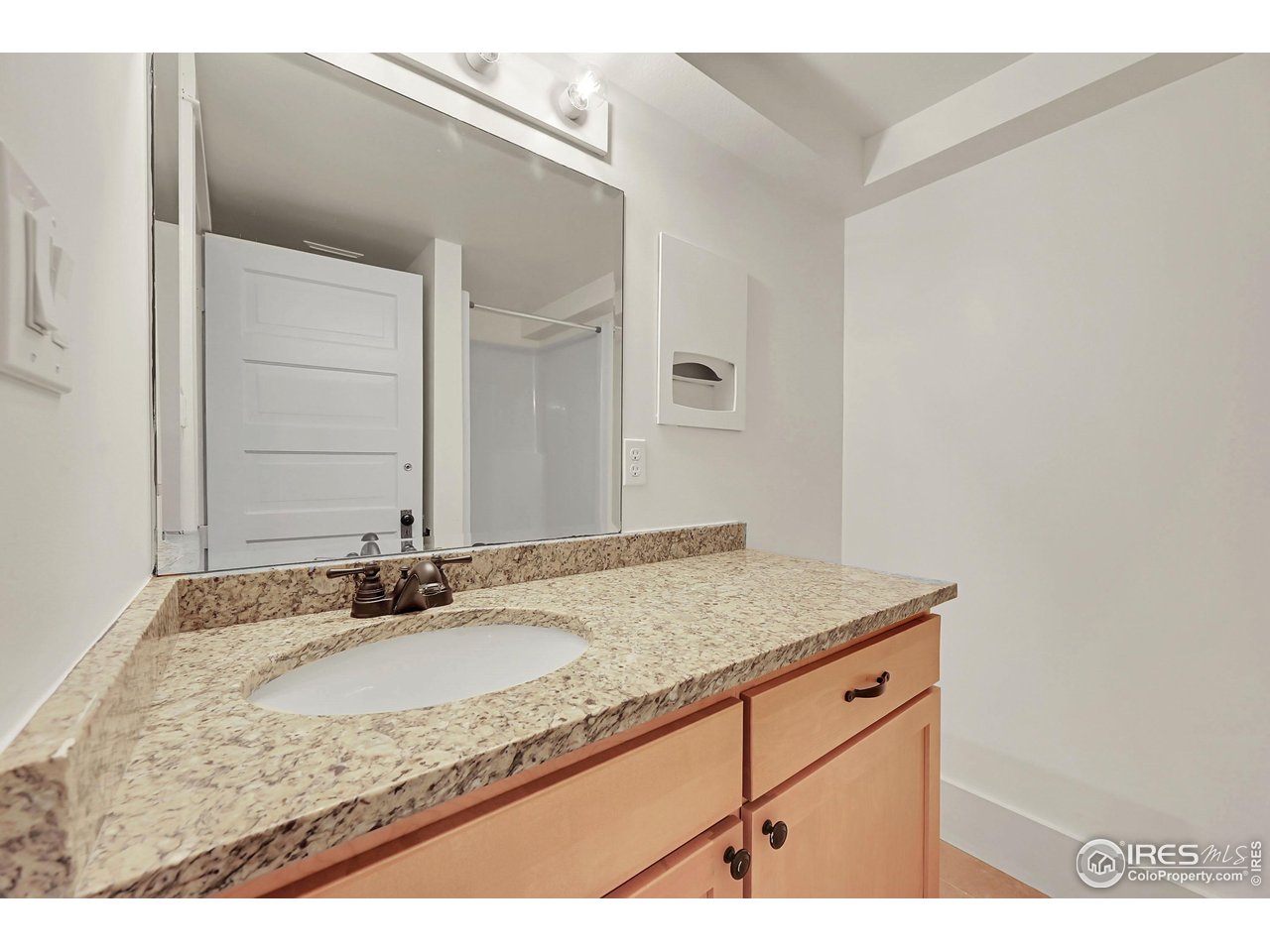 2033 & 2039 11th St #3, #1