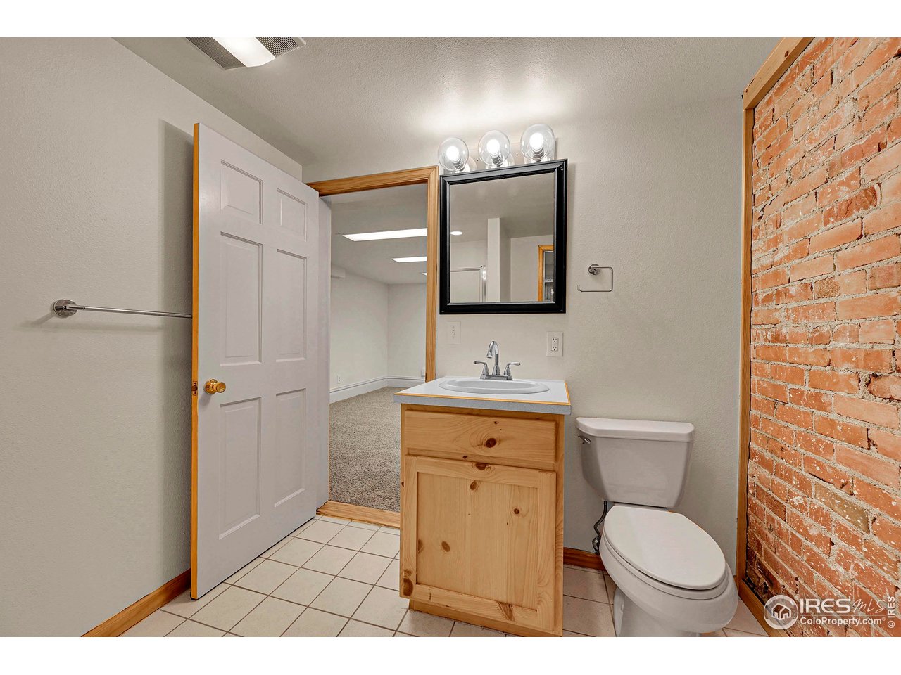 2033 & 2039 11th St #3, #1