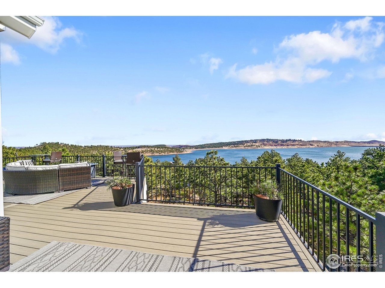 4163 Rainbow View Ln