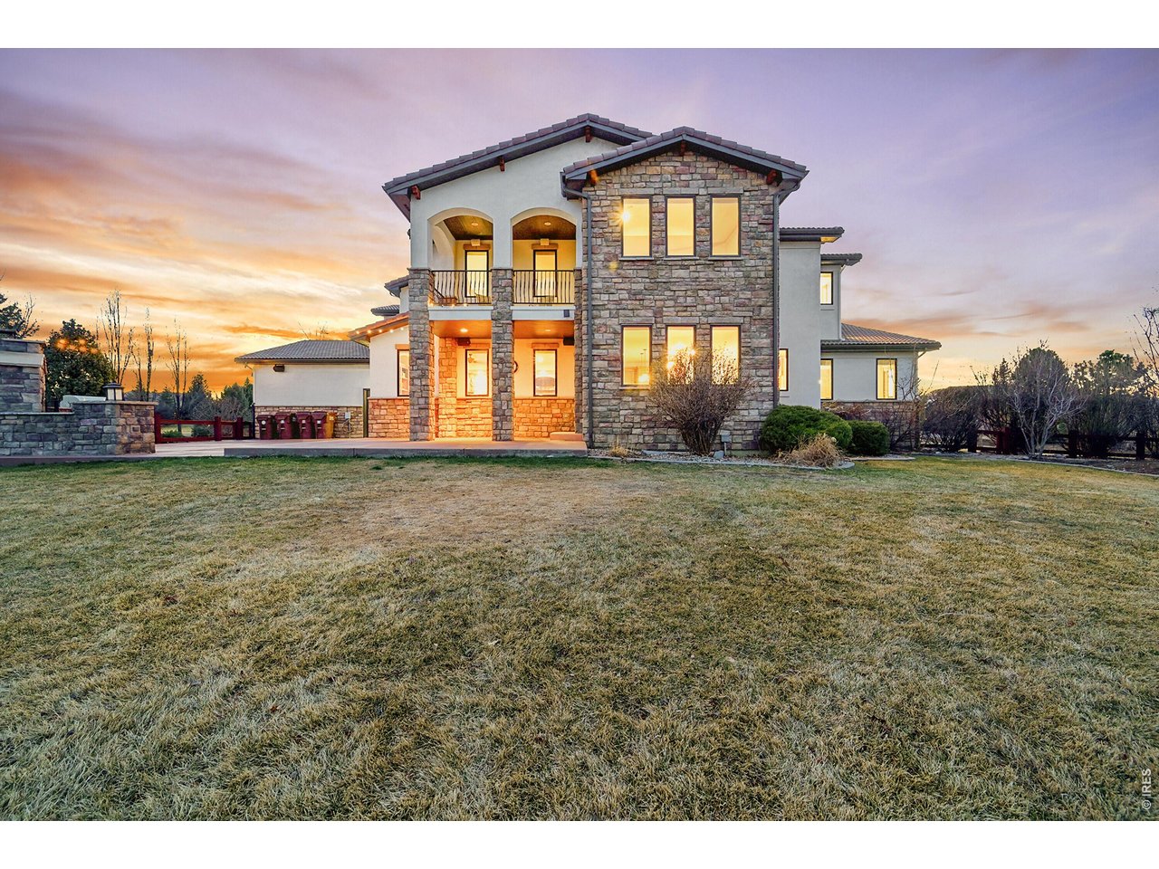 8712 Portico Ln
