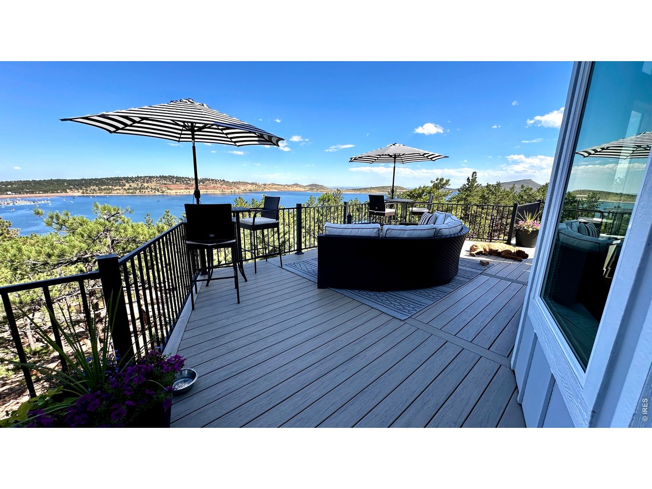 4163 Rainbow View Ln