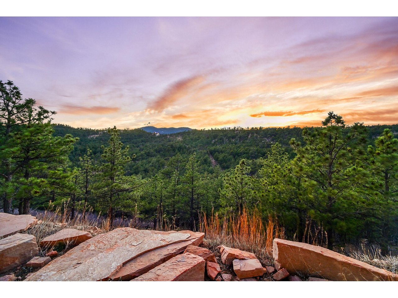 4163 Rainbow View Ln