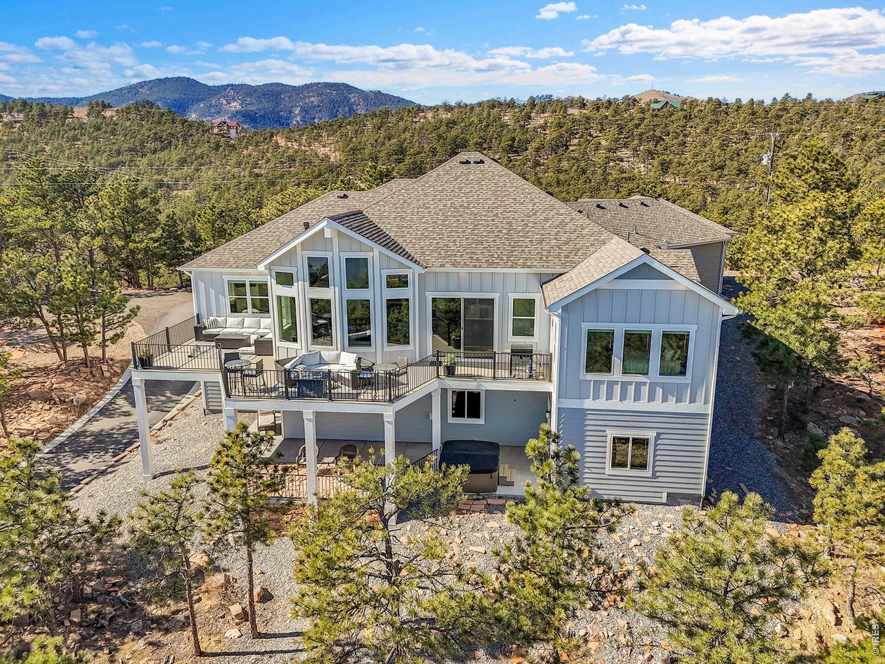 4163 Rainbow View Ln