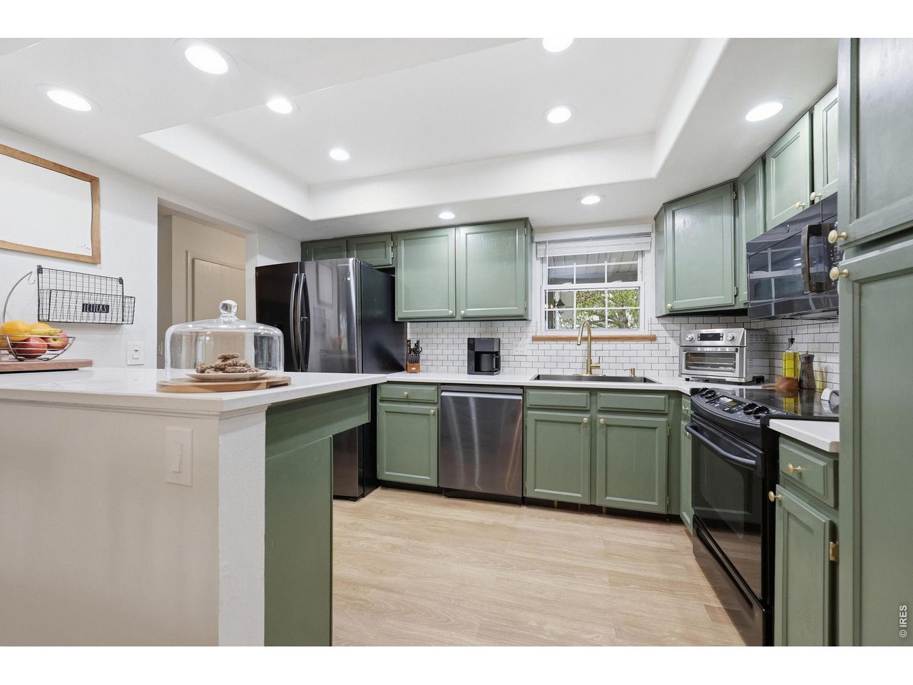 2598 S Vaughn Way #B