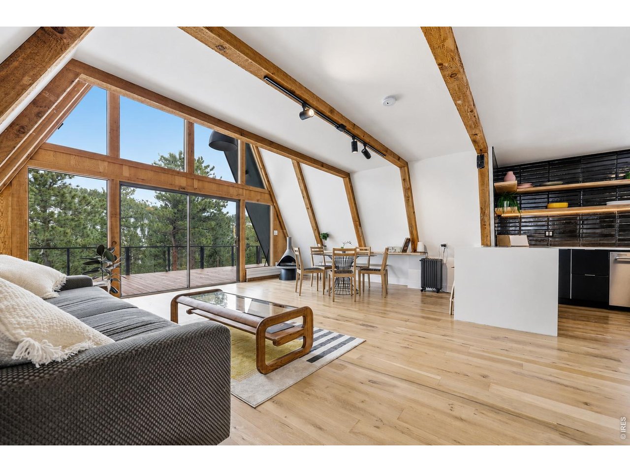 118 Crooked Spur