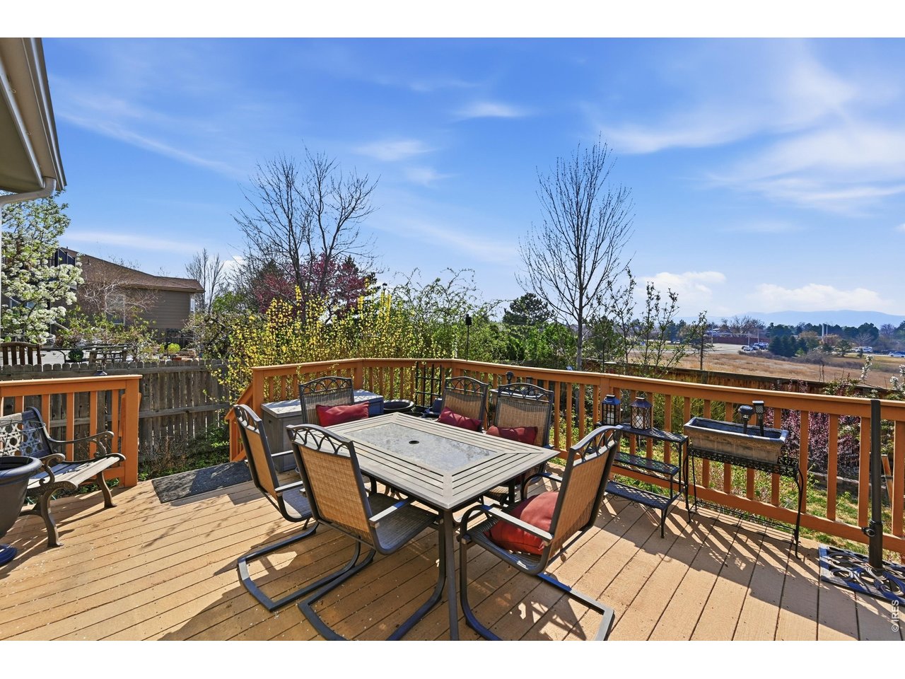 1425 W 12th Ave