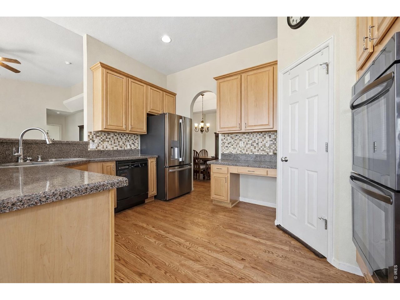 1425 W 12th Ave