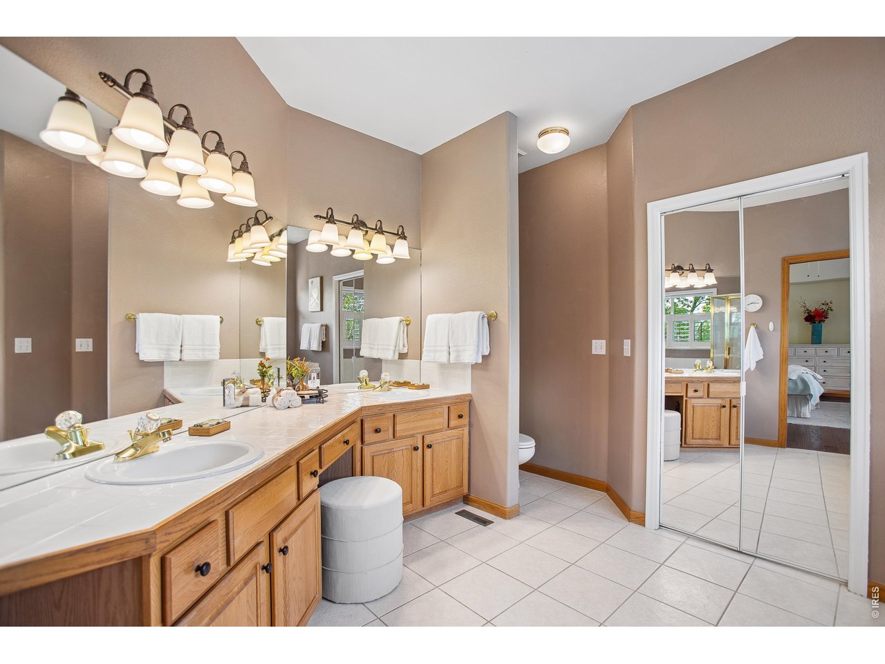 2284 Indian Peaks Cir