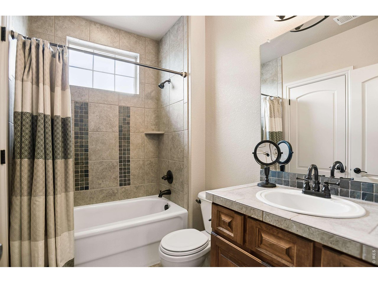 2819 Tierra Ridge Ct