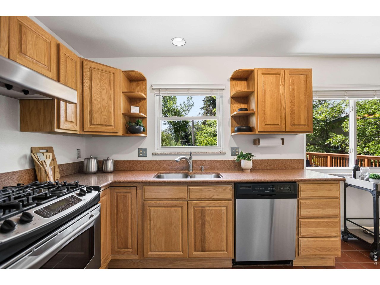 1460 Kendall Dr