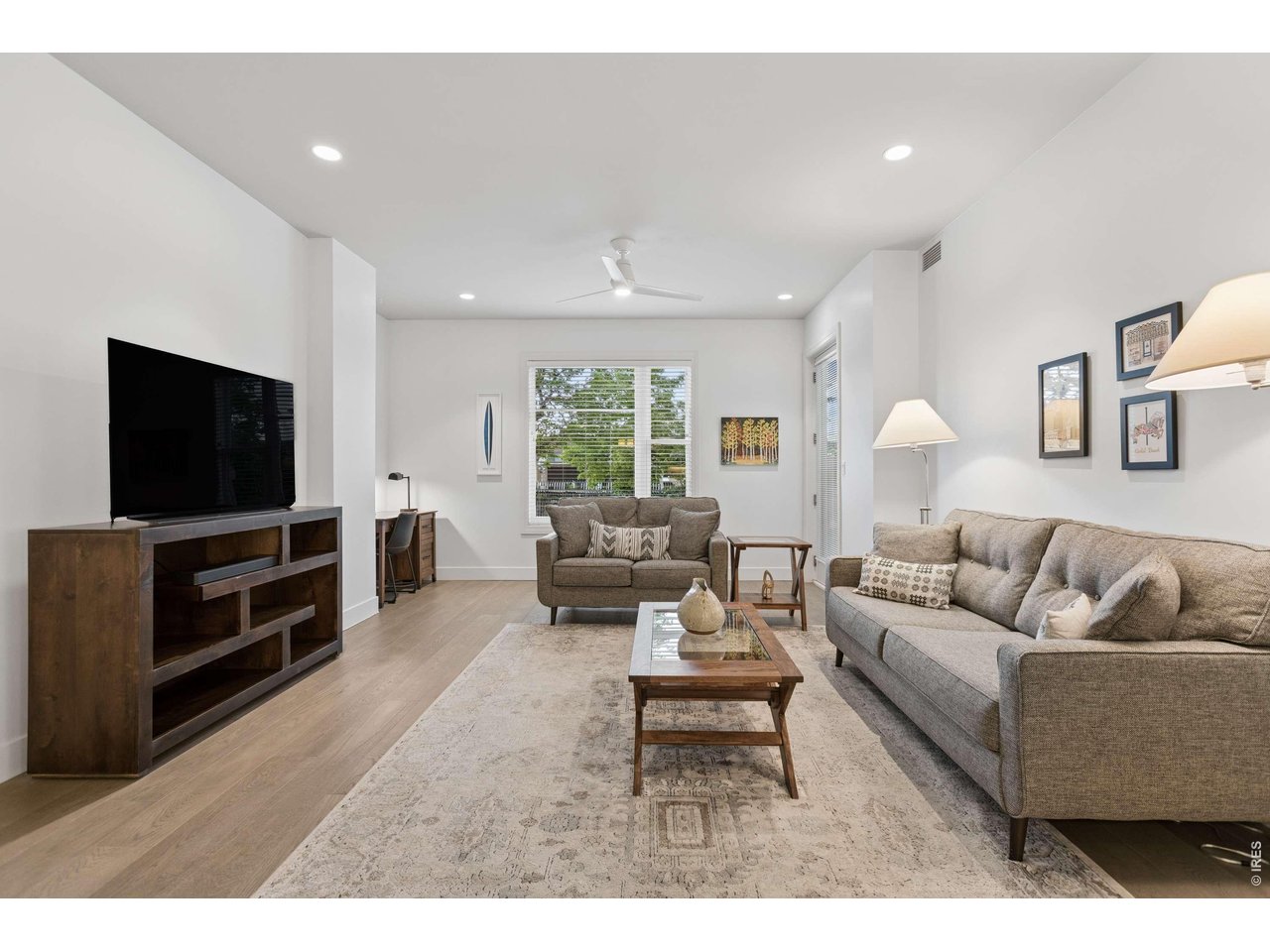 3401 Arapahoe Ave #104
