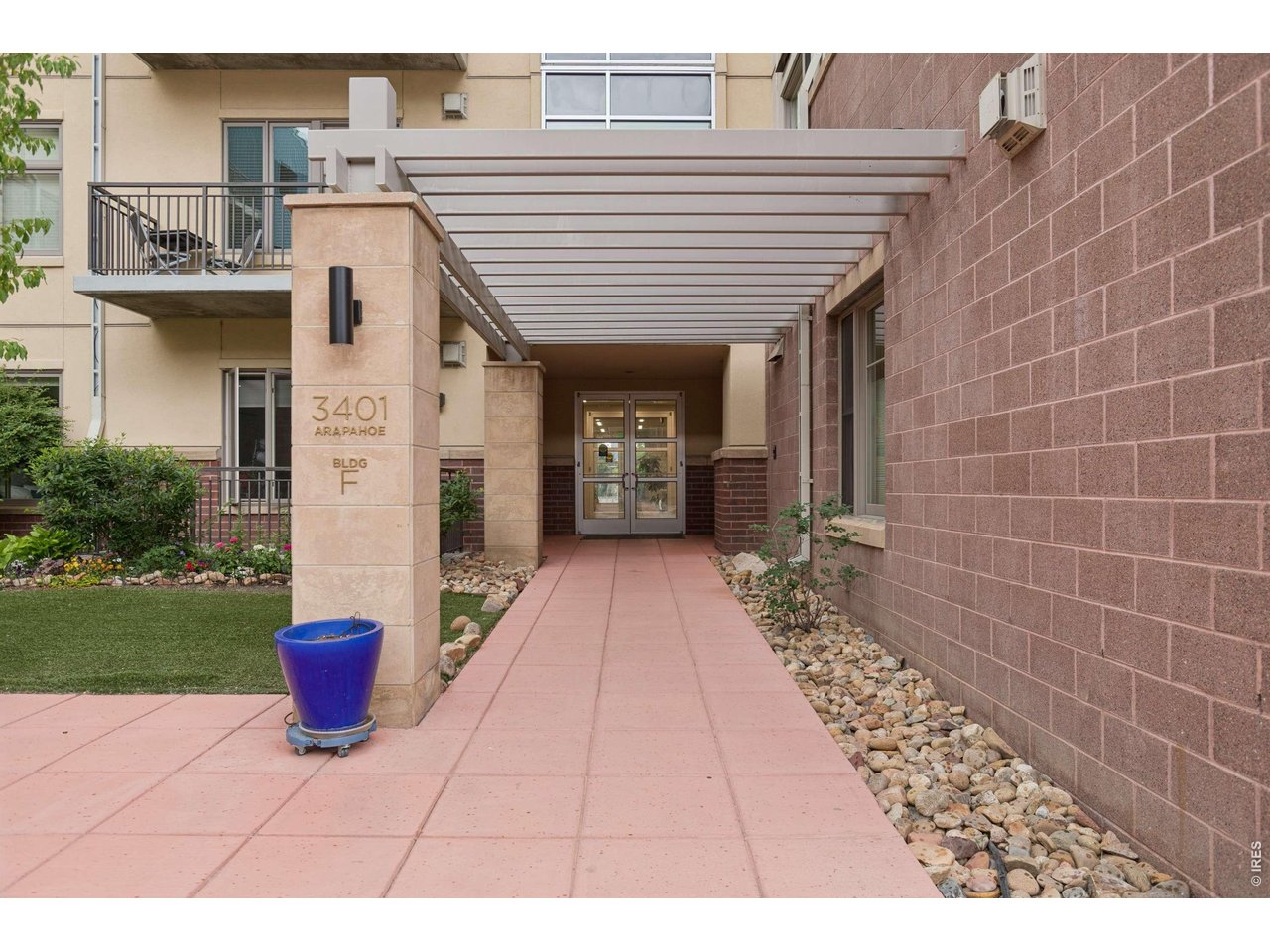 3401 Arapahoe Ave #104
