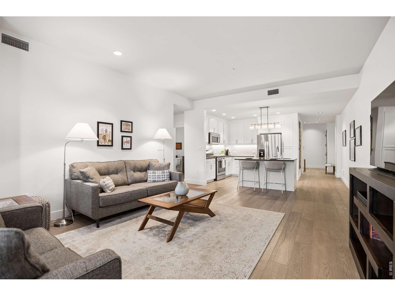 3401 Arapahoe Ave #104