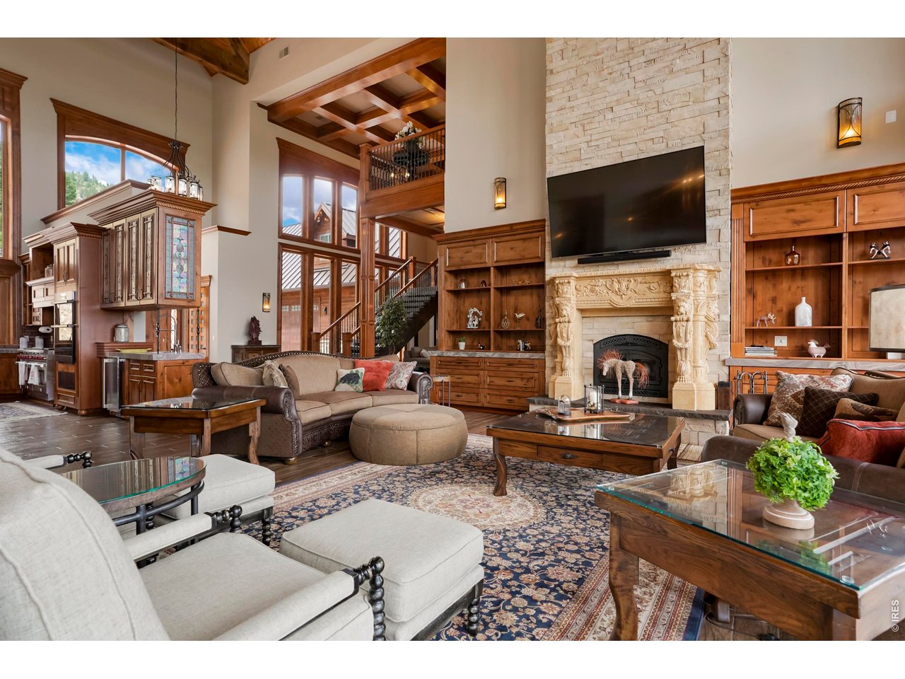 2327 Deer Ridge Dr
