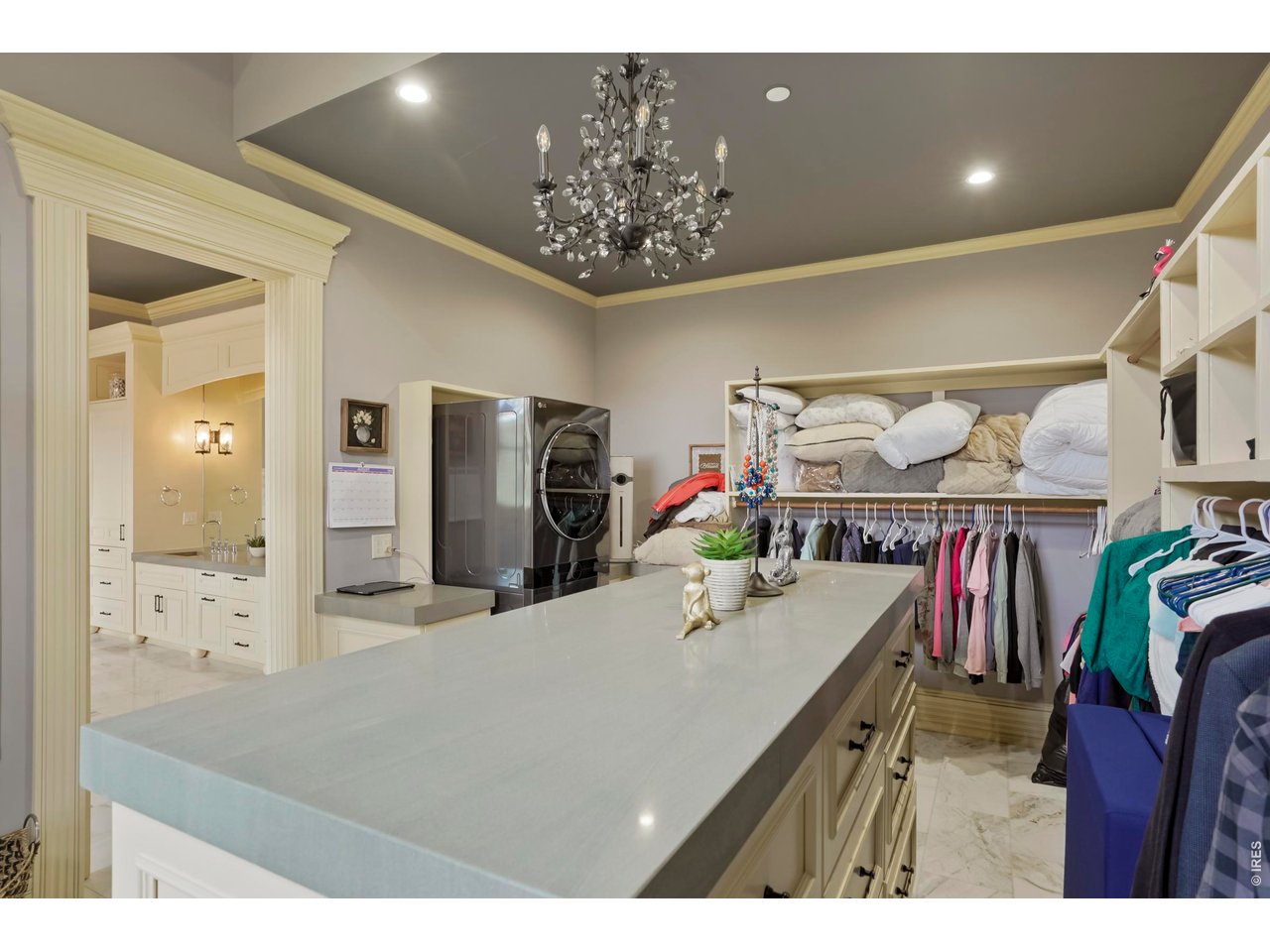 2327 Deer Ridge Dr