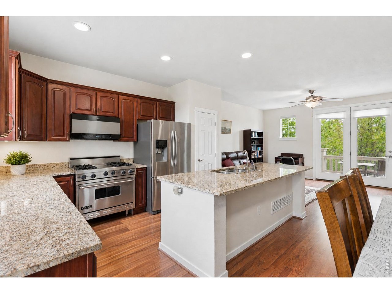 753 Casper Dr