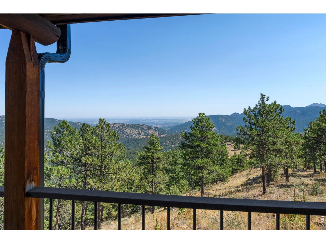 470 & 1344 Weaver Dr