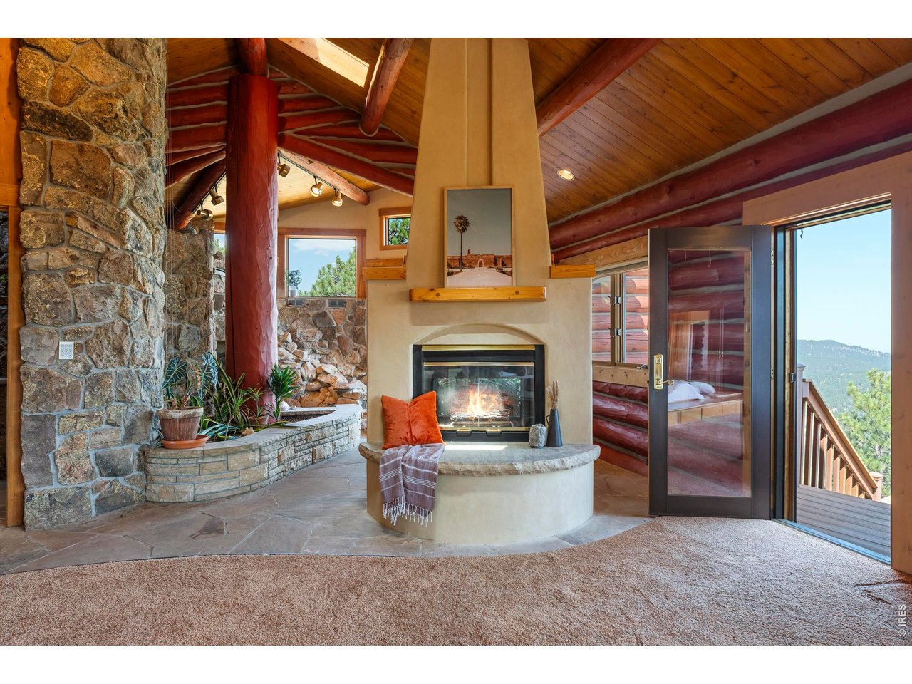 470 & 1344 Weaver Dr