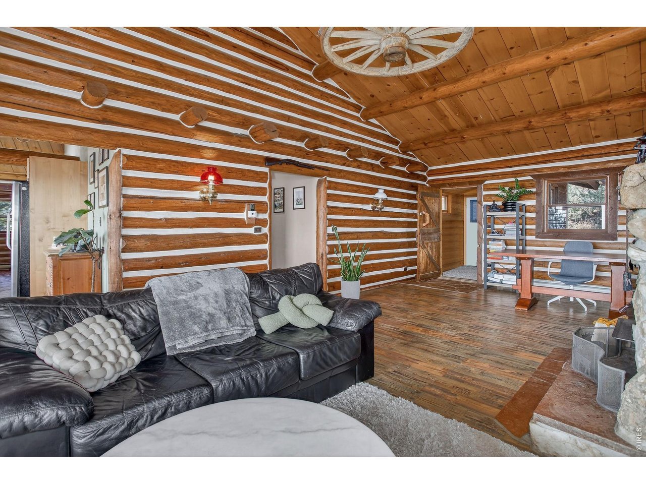 470 & 1344 Weaver Dr