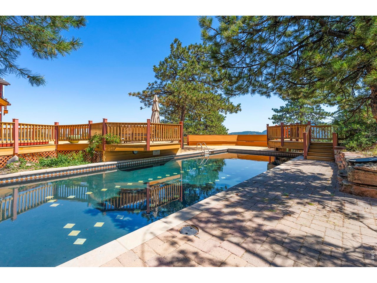 470 Weaver Dr