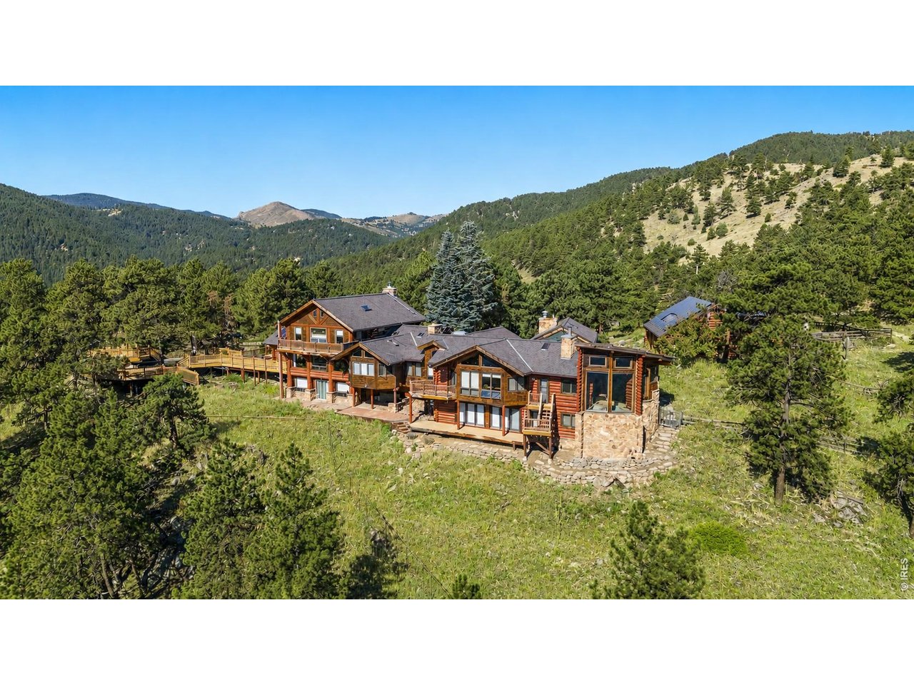 470 Weaver Dr