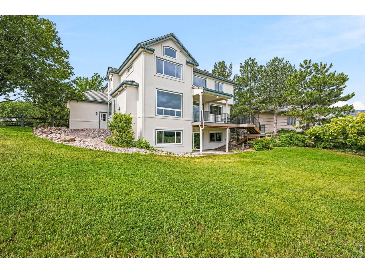 4061 Spy Glass Ln