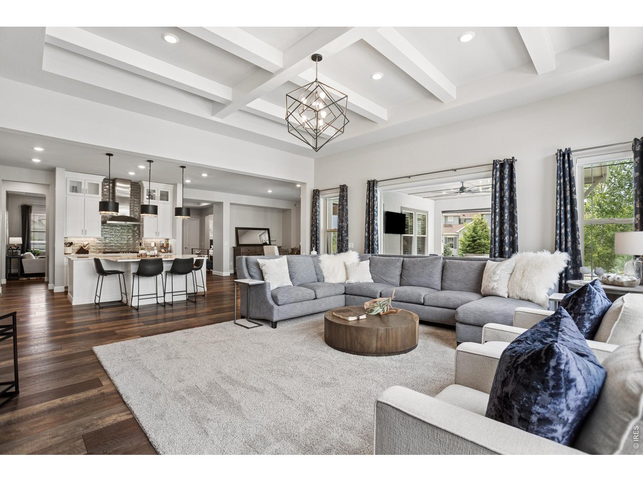 2220 Somerset Ct