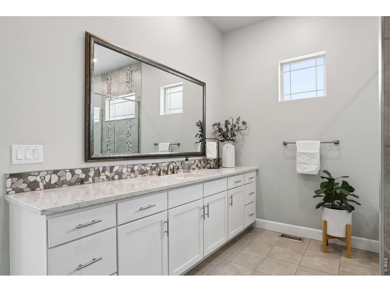 2220 Somerset Ct