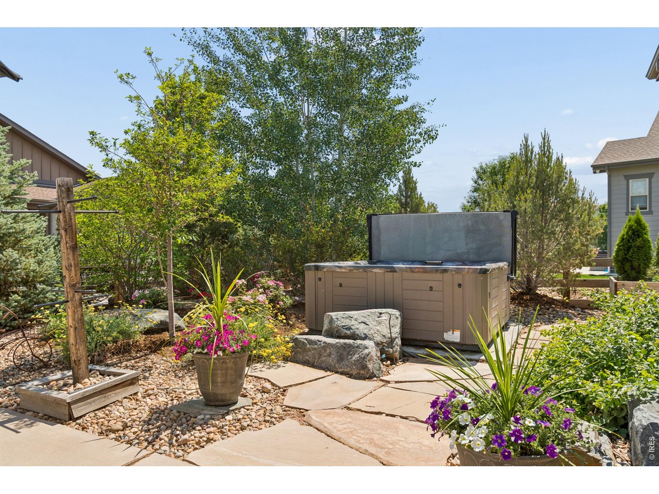 2220 Somerset Ct