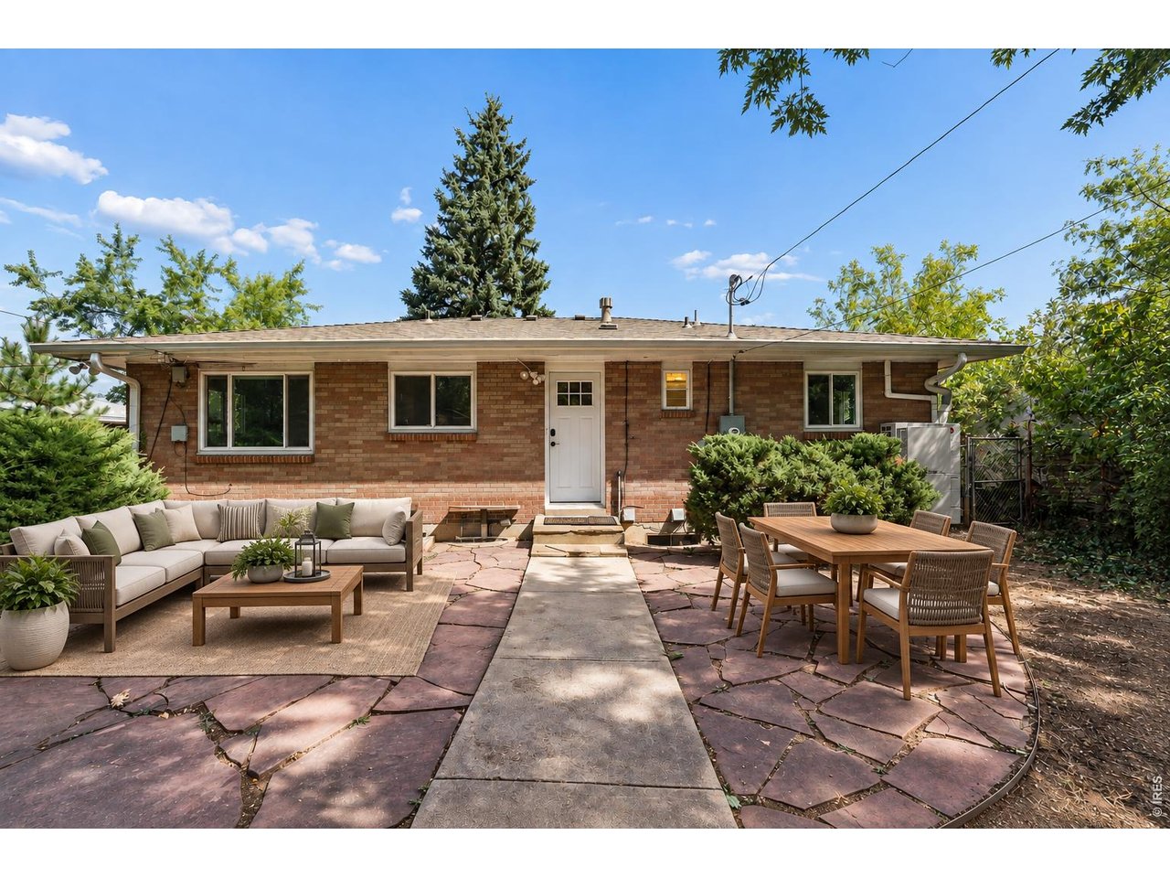 441 Harvard Ln