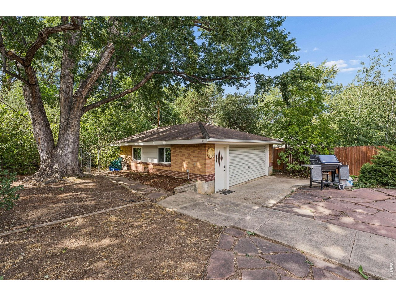 441 Harvard Ln