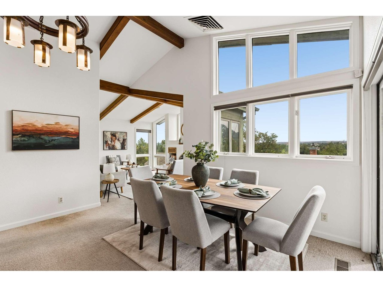 2140 Mesa Dr